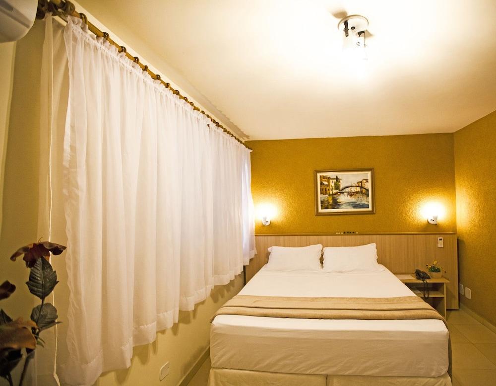 Hotel Harbor Self 3*
